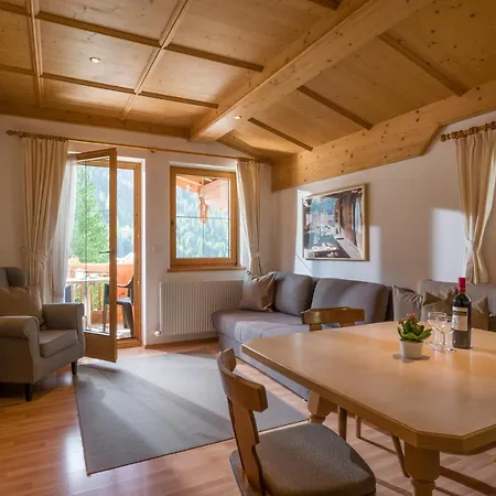 Casper Apartmán *